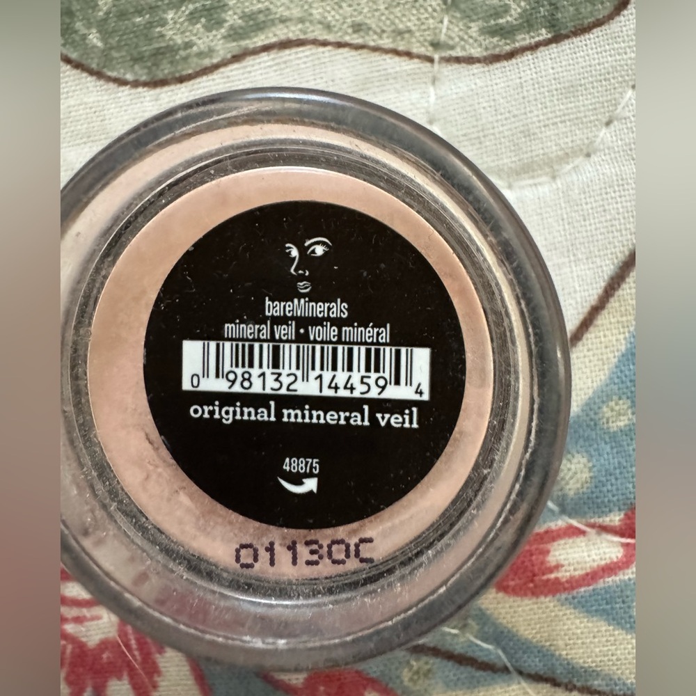 Makeup Bundle - Picture 14 of 15